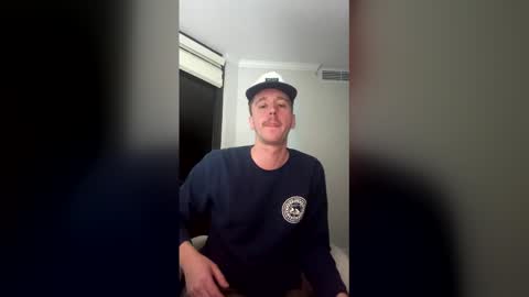 hungjohn222 online show from March 22, 12:36 am