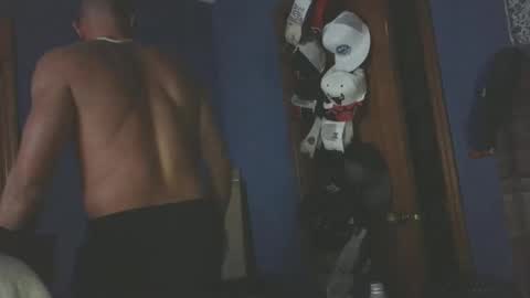 hunglikeray2286 online show from April 23, 8:22 am