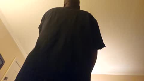 hungluv1 online show from November 12, 5:10 am