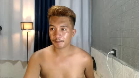 hunkylloyd online show from July 14, 7:24 am