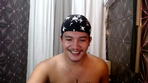 hunkylloyd online show from January 13, 7:11 am