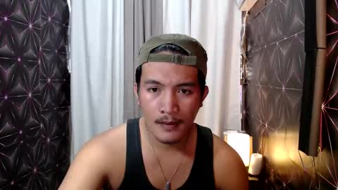 hunkylloyd online show from January 24, 3:54 am