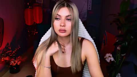 hyileyclark online show from March 28, 1:45 pm