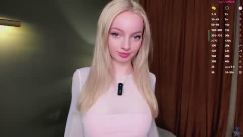 Kate online show from June 25, 3:39 pm