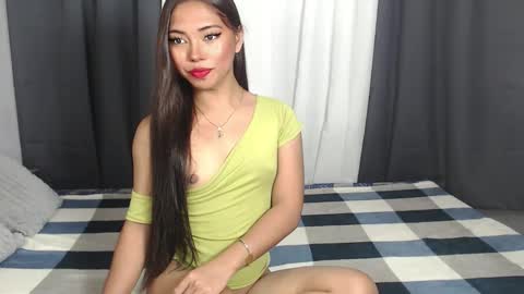 25tks and HIT ME UP OR GET ONE OF MY SOCIALS online show from June 10, 9:52 am