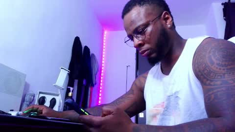 Mr H Independent model online show from September 11, 1:51 am