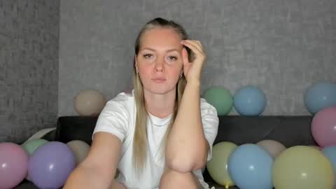 Venus online show from October 2, 2:27 pm