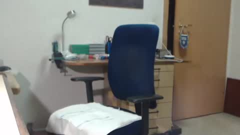 Snapshot of iamachim chatting on October 21, 7:17 pm iamachim online show from October 21, 7:17 pm