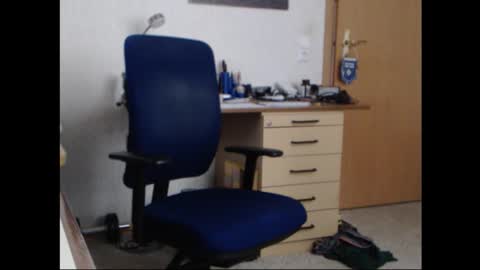 Snapshot of iamachim chatting on October 6, 7:26 am iamachim online show from October 6, 7:26 am