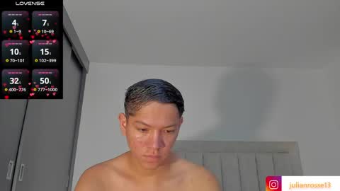 Juliiiiian online show from May 17, 11:52 am