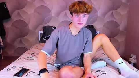 Ian Flor online show from November 26, 3:09 pm