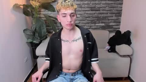 Camilo online show from April 14, 7:06 pm