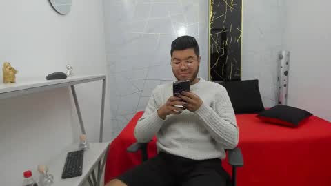       online show from November 11, 3:31 am