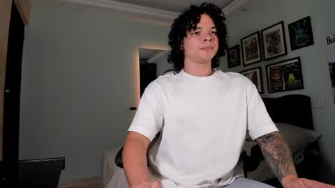 Andres online show from July 10, 9:08 pm