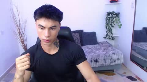 Ian  online show from February 3, 12:09 pm