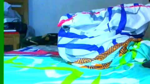 Snapshot of ian_zaenzz chatting on December 29, 10:25 pm Samuel igsamuelnoguera 1333 online show from December 29, 10:25 pm