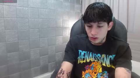 ian online show from November 19, 3:06 am