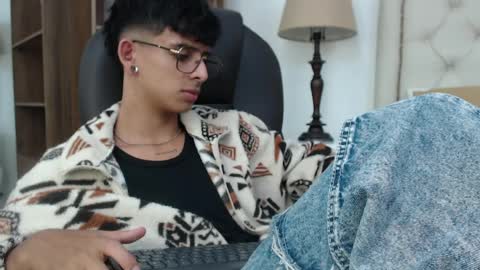 ibratxandy online show from March 30, 7:14 pm