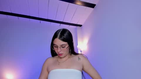 ice online show from February 4, 9:13 am