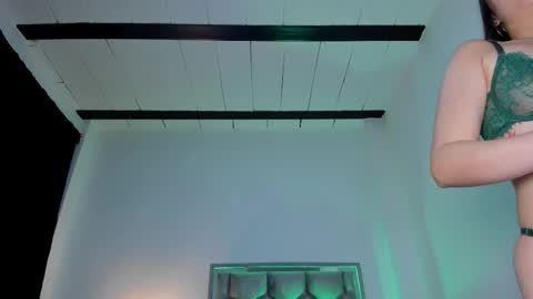 ice online show from March 14, 9:24 am