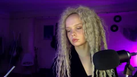 Nina online show from January 15, 12:08 am