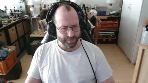 icum4ladies2021 online show from April 12, 12:09 pm