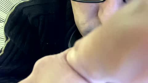 icums4u online show from December 10, 4:49 pm