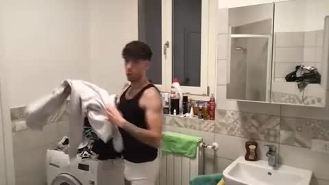 icyninesix online show from January 9, 7:40 pm