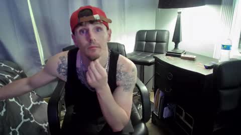 Snapshot of igetherwetter chatting on March 12, 4:35 pm Amiri Roue online show from March 12, 4:35 pm