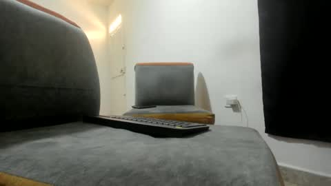 Snapshot of iham_28 chatting on December 2, 2:47 pm Iham online show from December 2, 2:47 pm