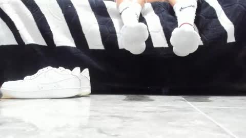 Snapshot of iham_28 chatting on December 20, 6:08 am Iham online show from December 20, 6:08 am