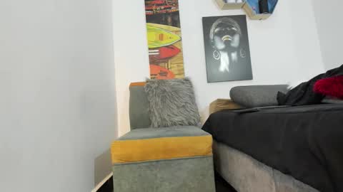 Snapshot of iham_28 chatting on October 24, 7:47 pm Iham online show from October 24, 7:47 pm