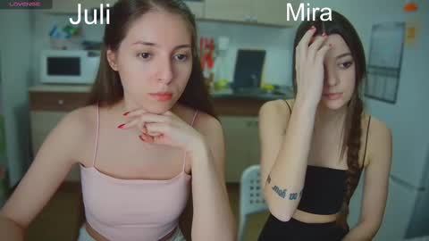 Julia and Mira online show from March 4, 3:26 pm