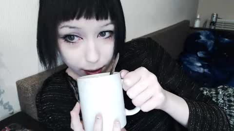 iiiiiiis online show from December 15, 5:36 am