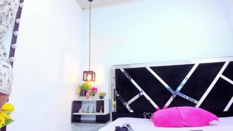 Isabella online show from January 16, 1:42 pm