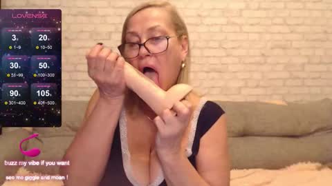 IlariaCetoi online show from March 13, 10:46 pm