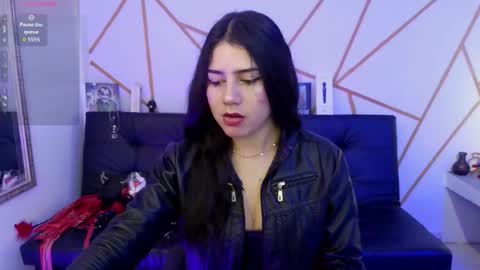 ilayra_smith online show from November 10, 8:11 pm