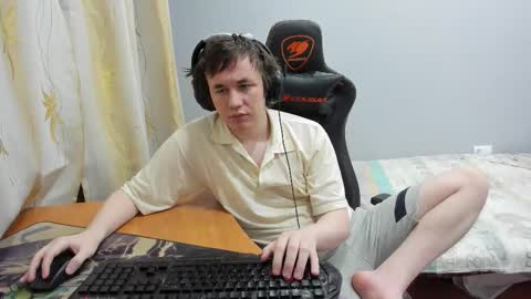 iliaskris online show from February 19, 9:47 pm