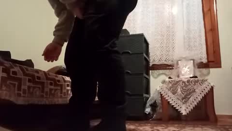 iliaspale online show from February 26, 2:16 pm