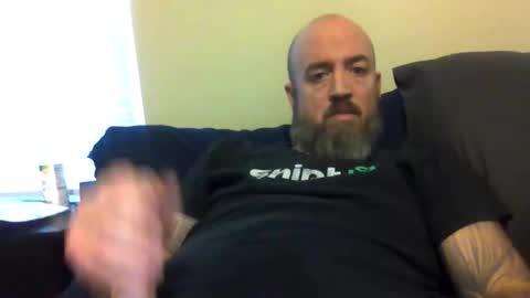 ilikebigbutts818 online show from December 1, 9:35 pm