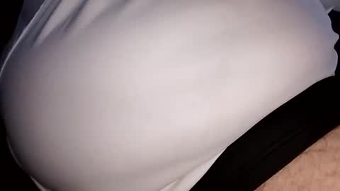 ilikewentyoubiteyoulips online show from October 31, 10:43 pm