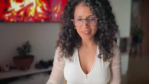 Kloe online show from March 18, 10:15 pm