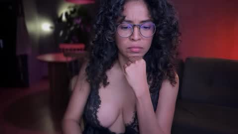 Snapshot of illaroom chatting on September 13, 12:57 am Kloe online show from September 13, 12:57 am