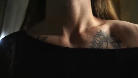 illona_harriss online show from February 26, 4:21 pm