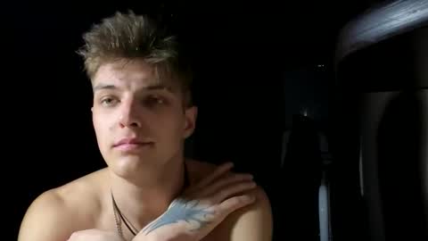 ilyahrr online show from March 21, 8:24 pm