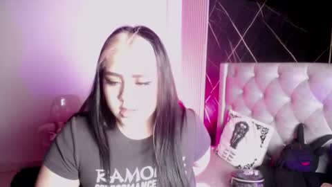 im_bunny__ online show from November 13, 11:24 am