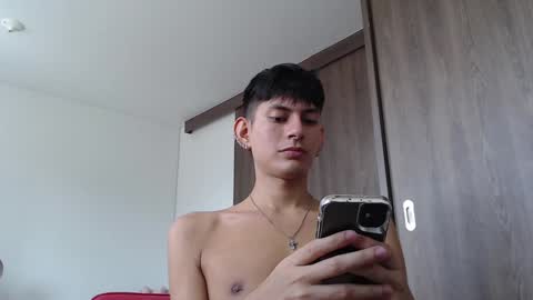 Snapshot of im_davo23 chatting on December 2, 4:04 pm Davo online show from December 2, 4:04 pm