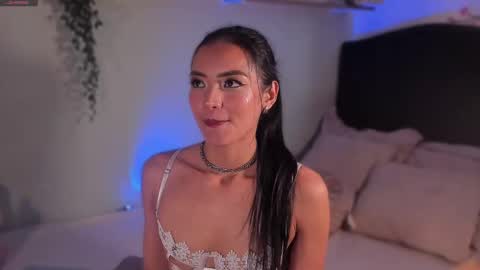 Isa online show from September 23, 9:43 pm