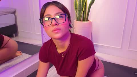 im_lisacb online show from February 11, 12:31 pm