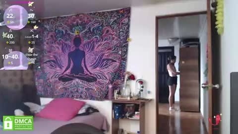 Cutie pie online show from June 26, 11:59 am